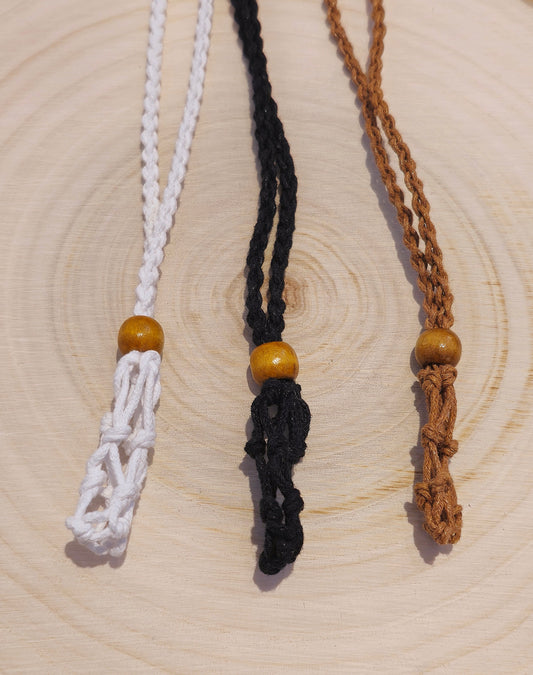 Collier porte pierre corde et bois
