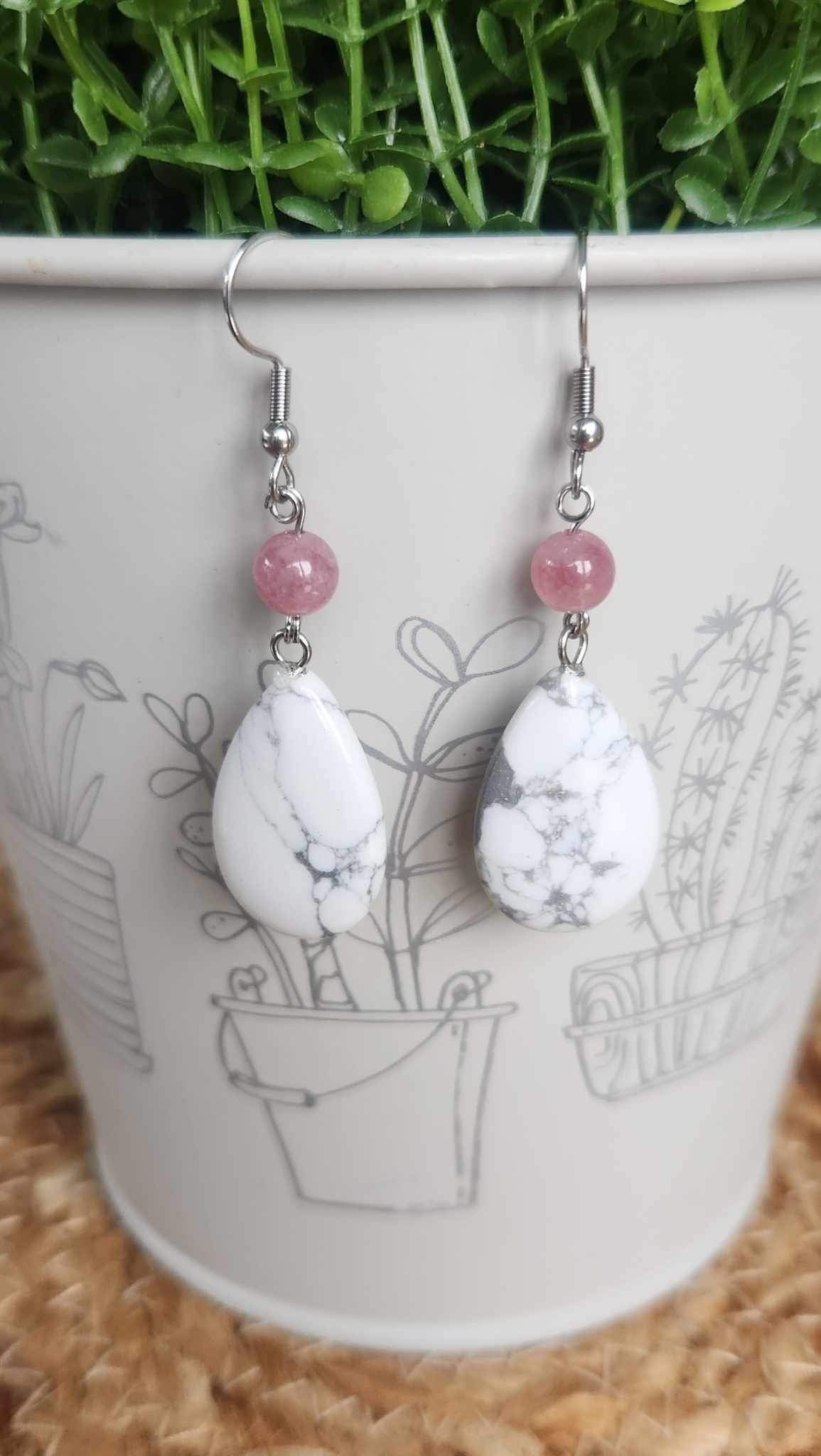 Boucles d’oreilles Howlite