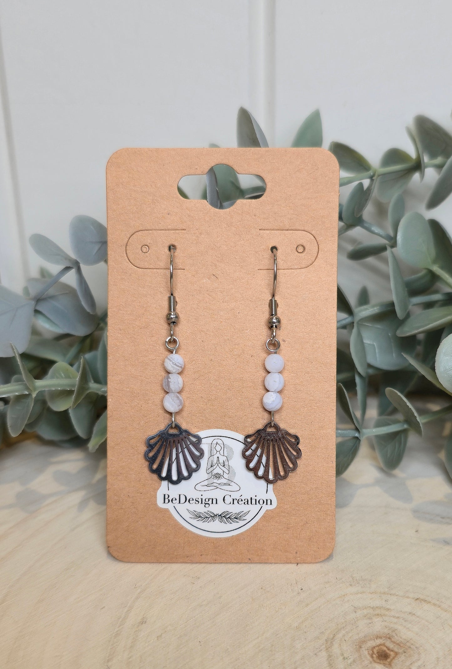 Boucles d’oreilles Coquillage Agate dentelle bleue
