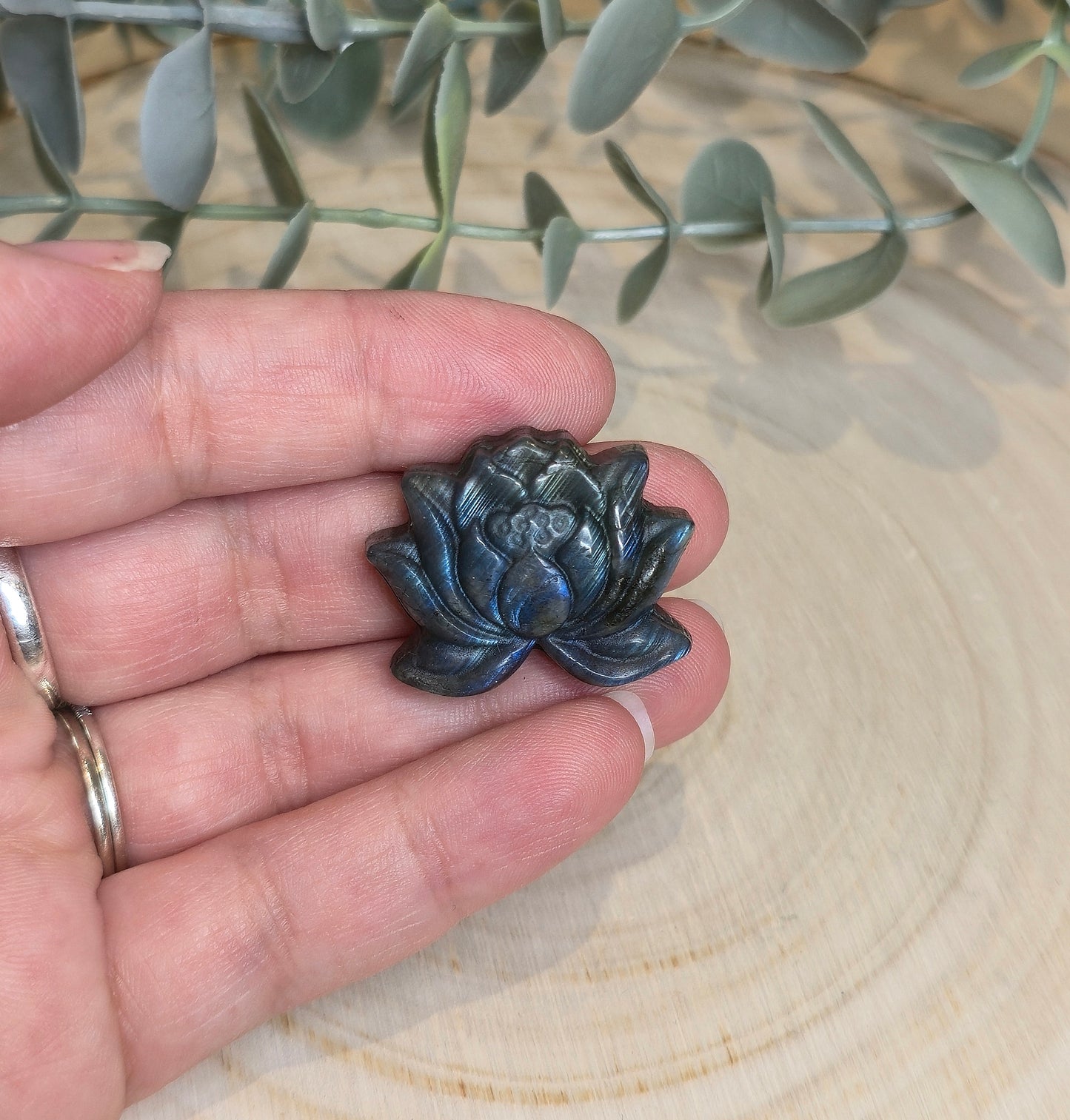 Lotus en Labradorite