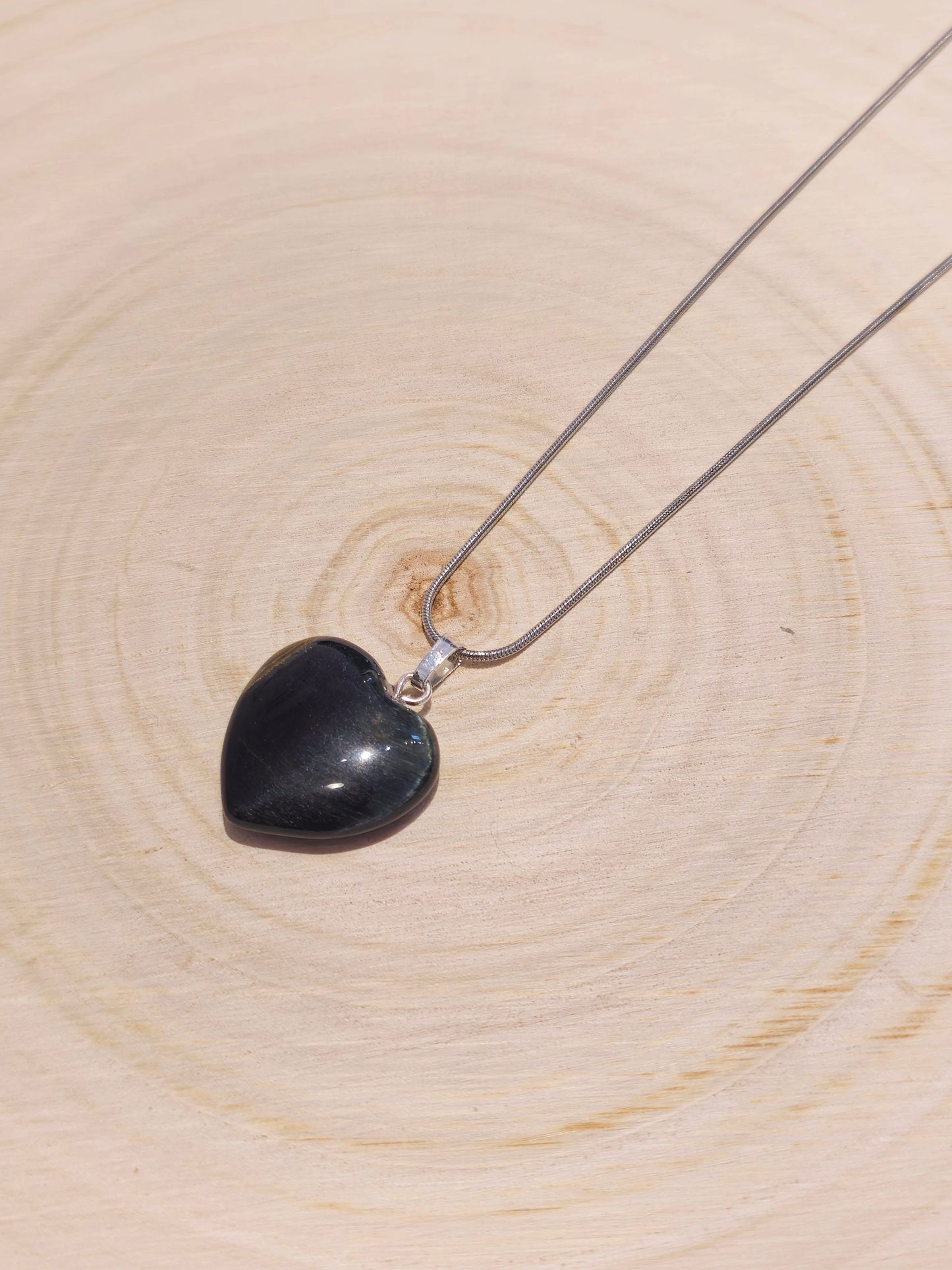Collier en coeur en Oeil de tigre bleu