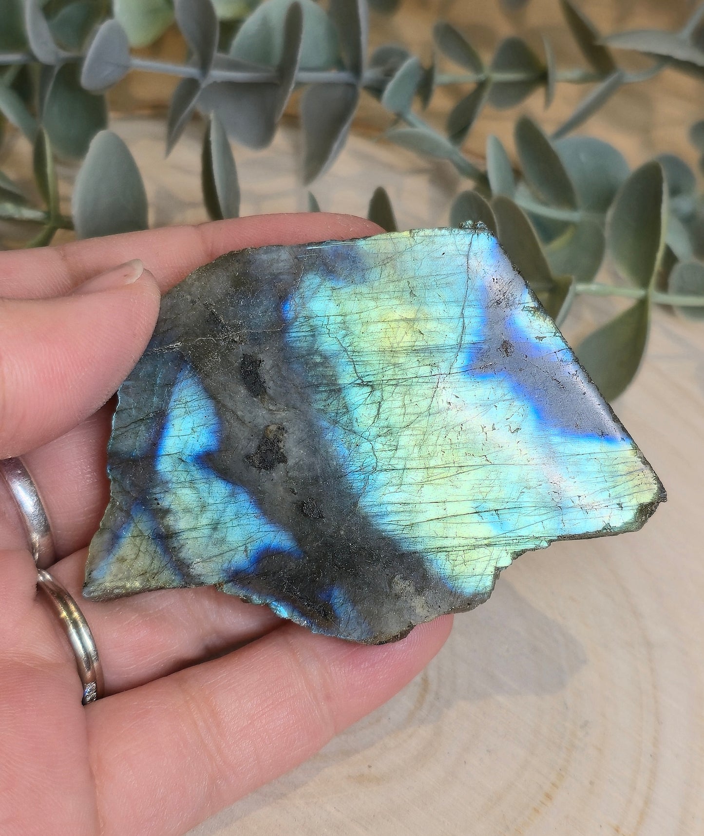 Labradorite brute