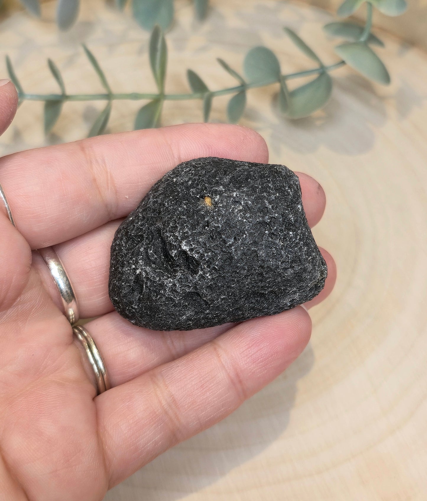 Agni Manitite brute