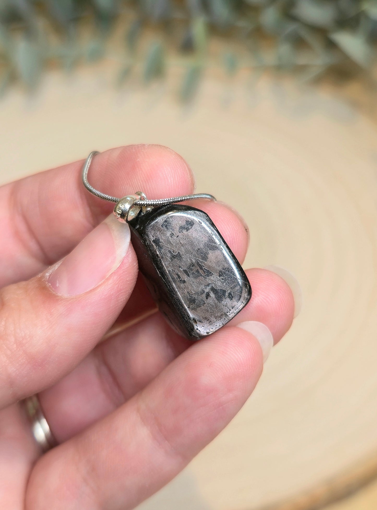 Collier Hyperstène barattée