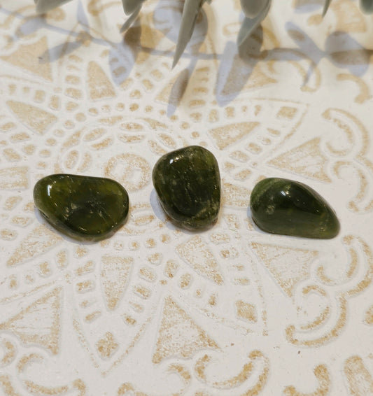 Vésuvianite barattée