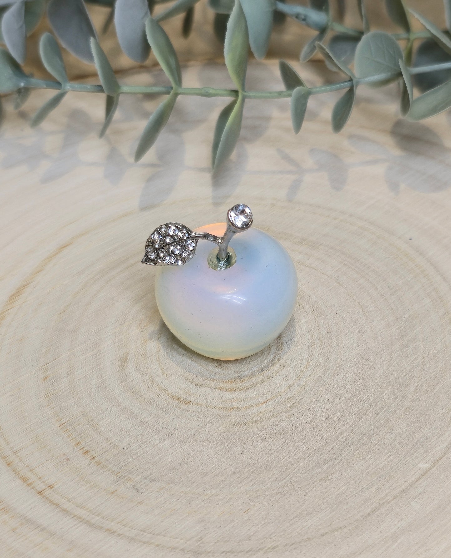 Pomme Opalite (manmade)