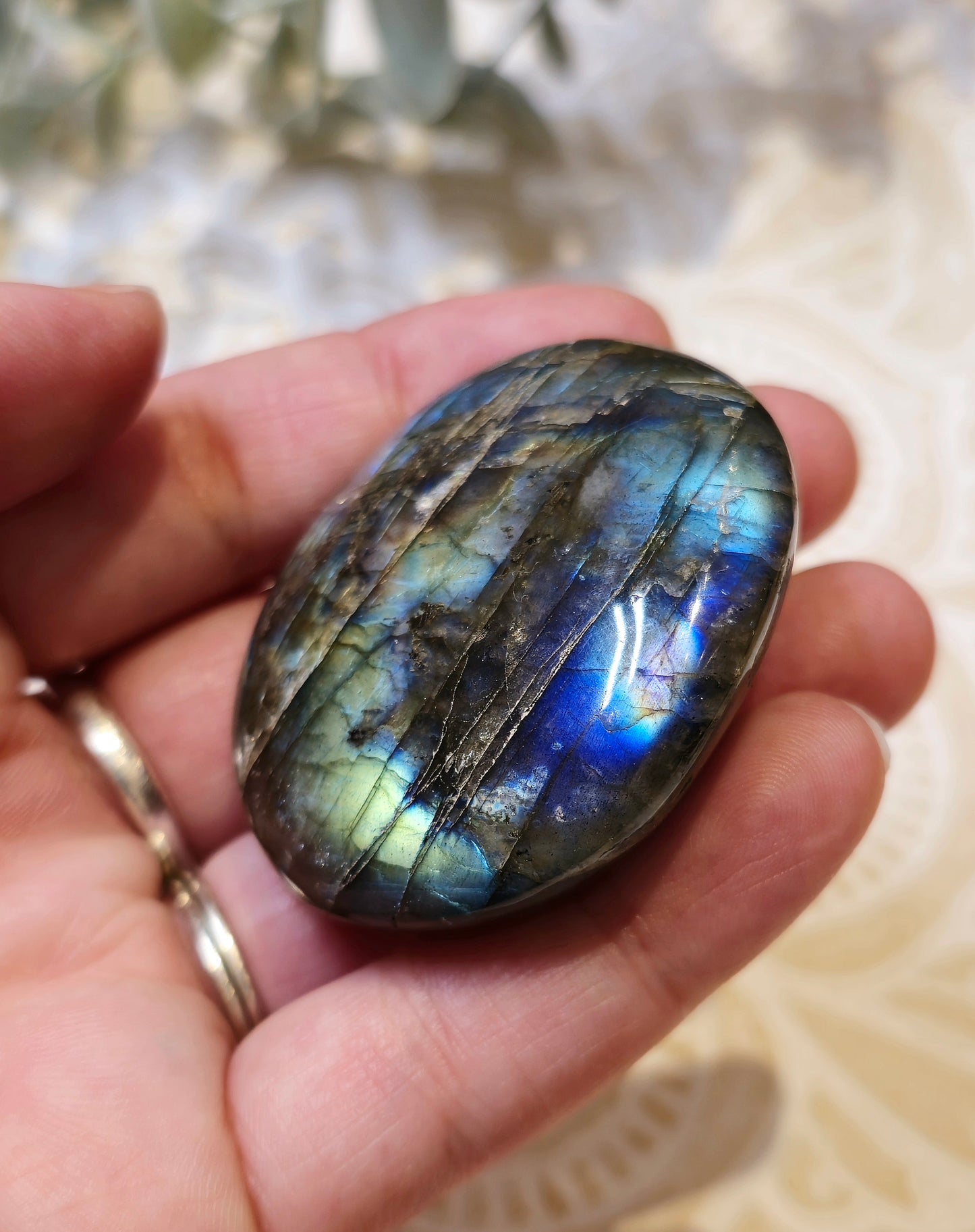 Pierre de paume en Labradorite