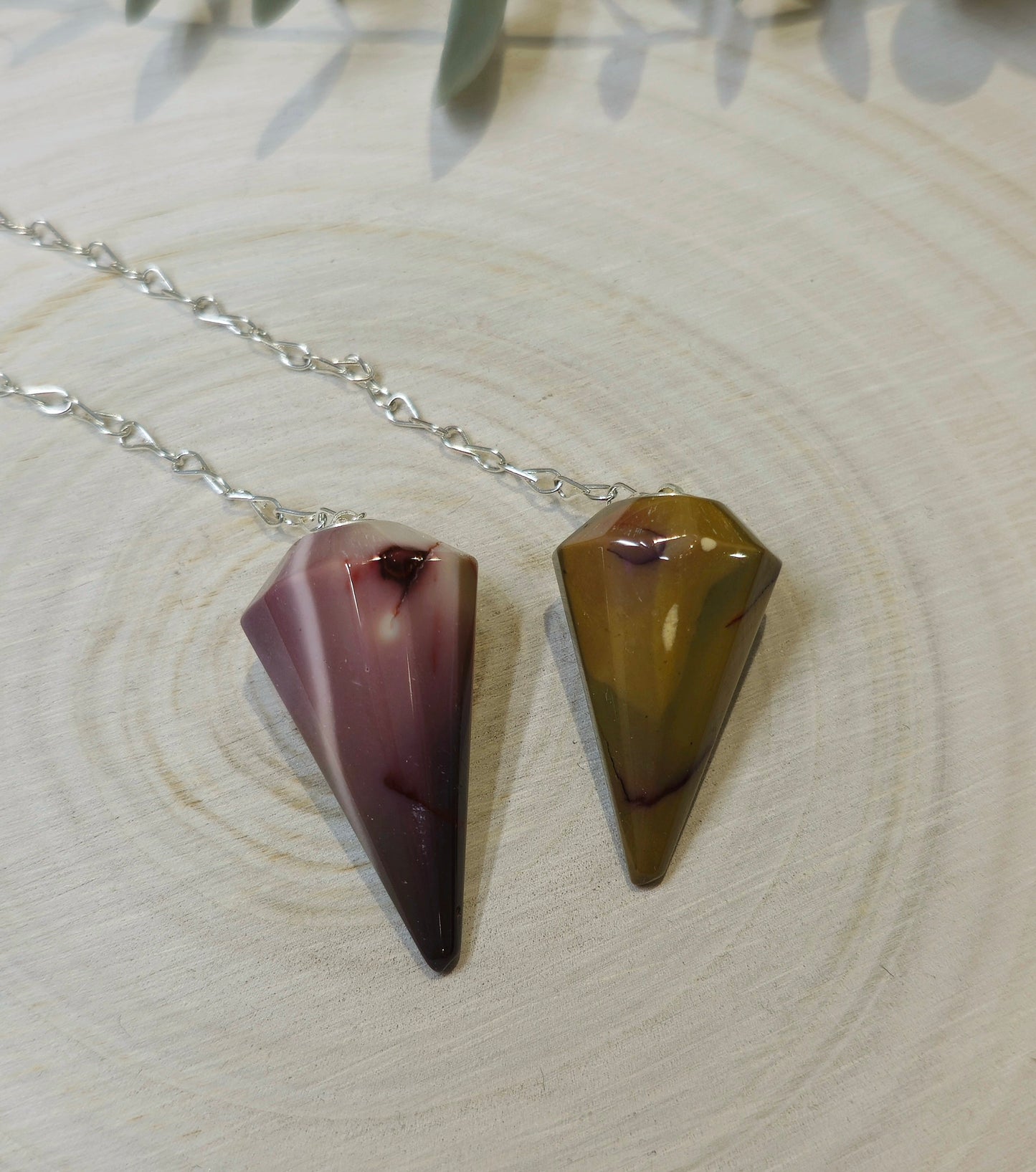 Pendule en Jaspe Mookaïte