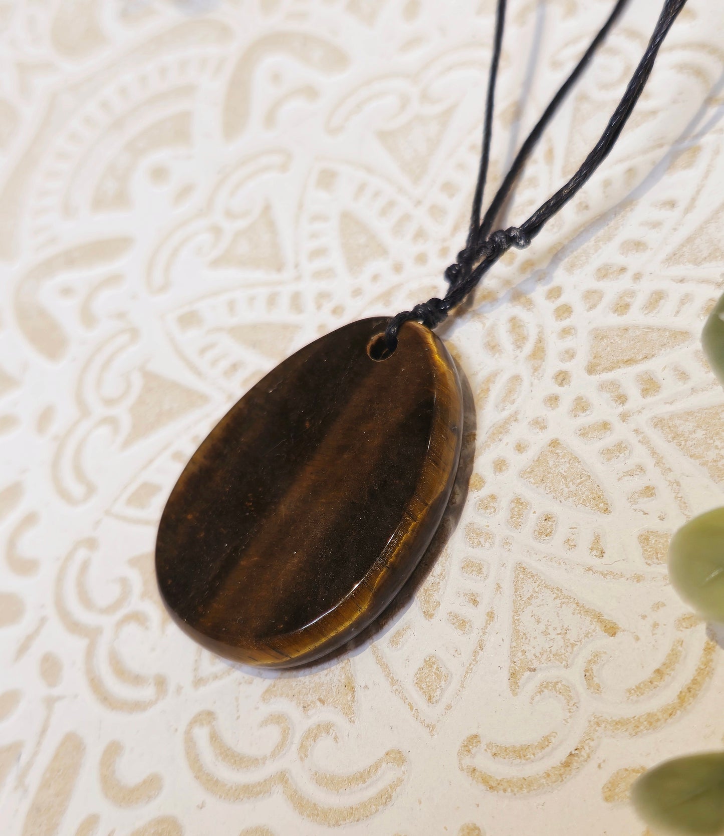 Collier goutte plate Oeil de tigre