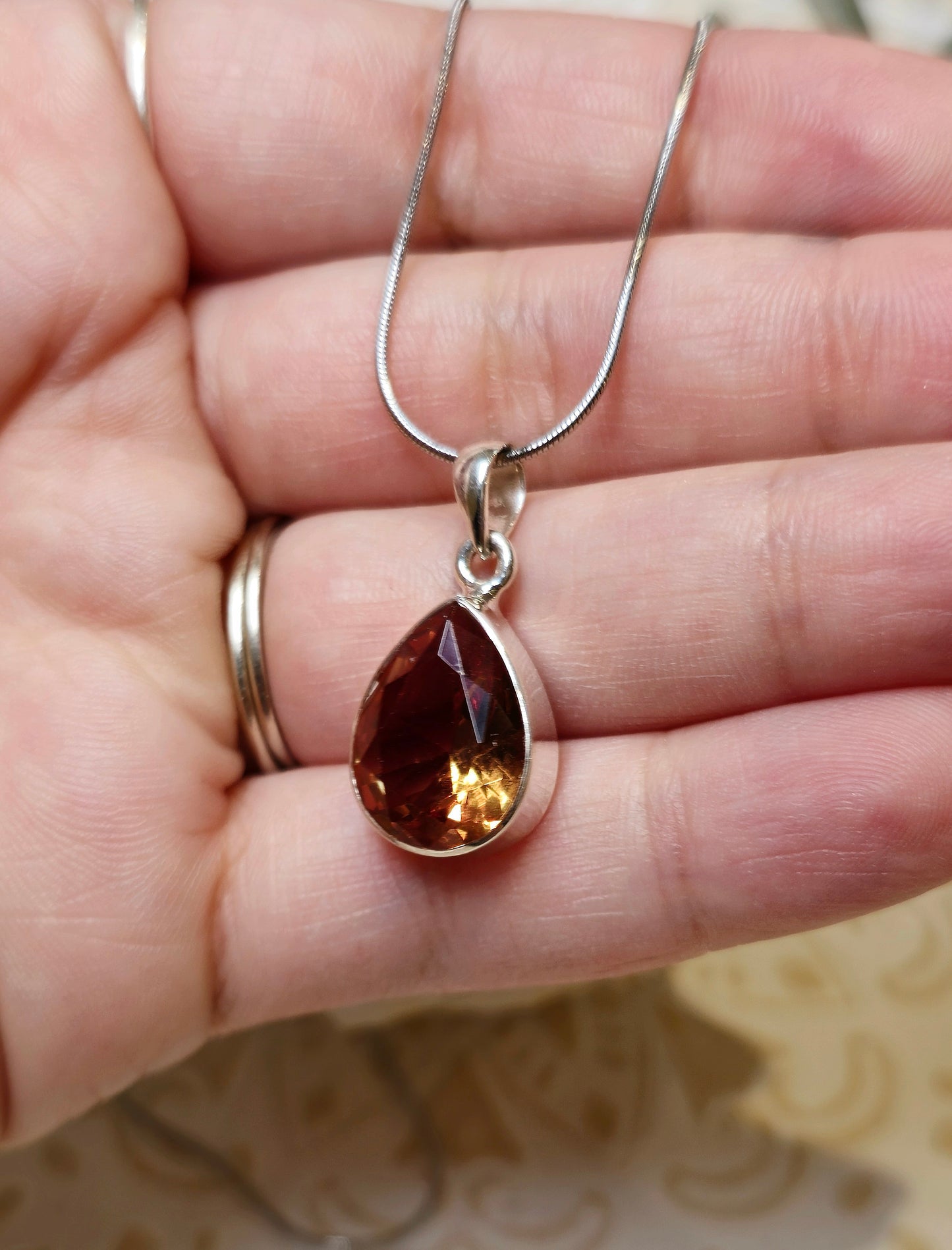 Collier Zultanite
