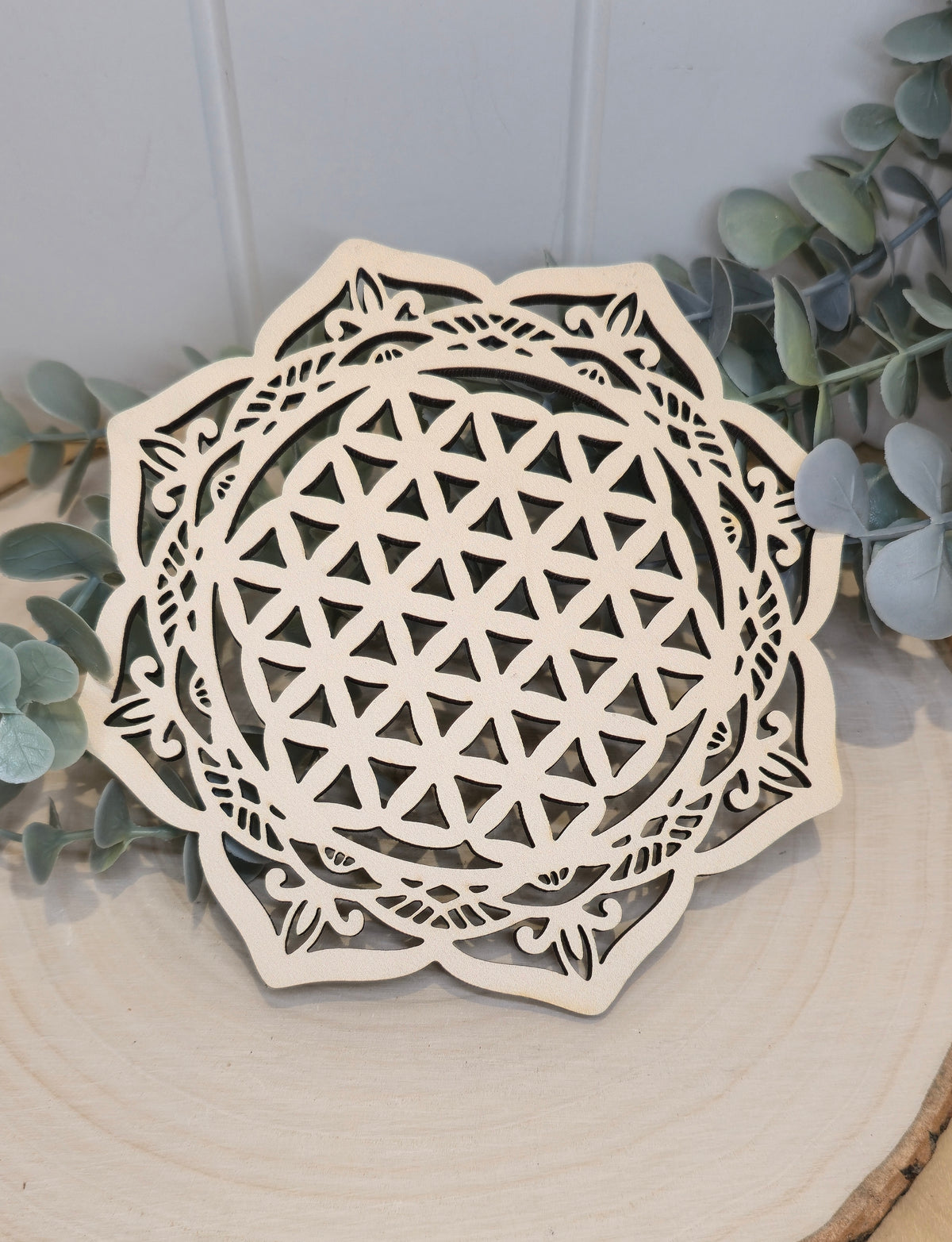 Fleur de vie mandala en bois 5,9"