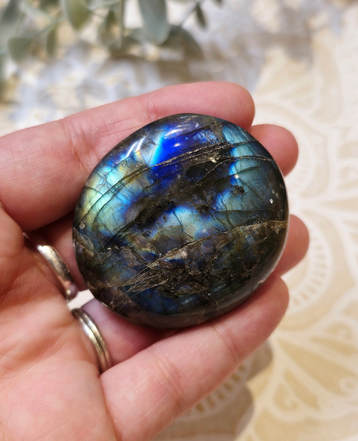 Pierre de paume en Labradorite