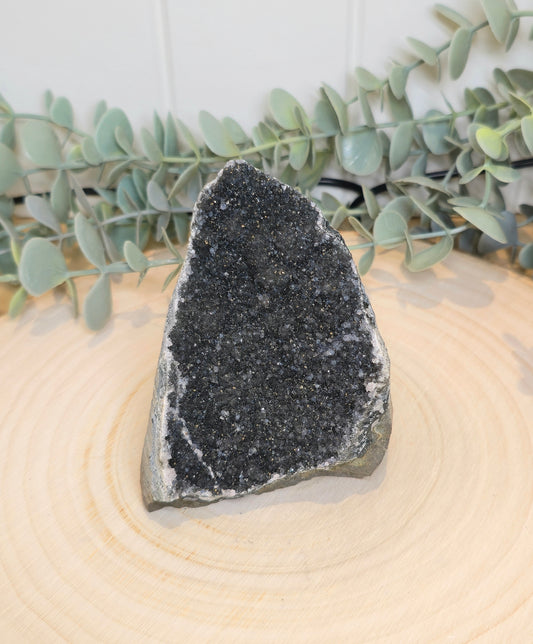 Amas d’Améthyste noire