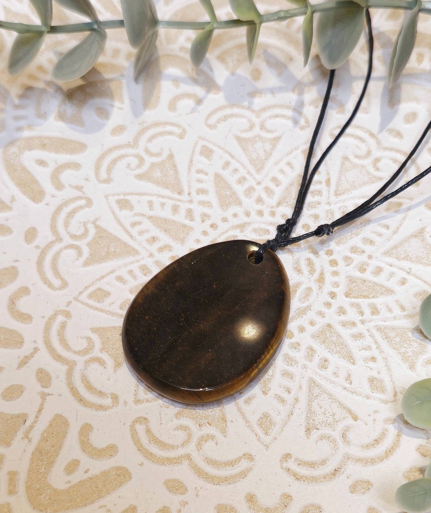 Collier goutte plate Oeil de tigre