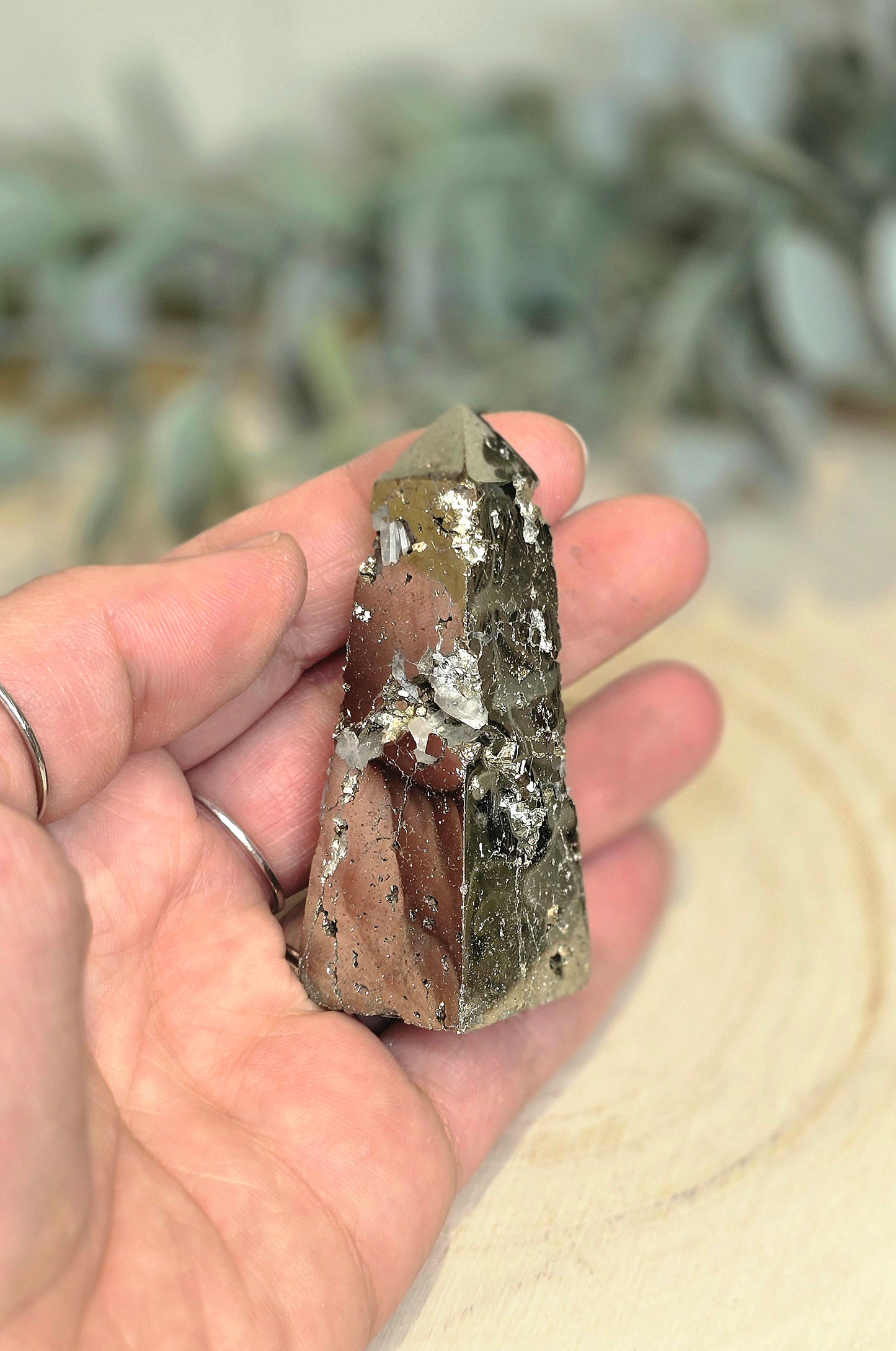 Pointe en Pyrite du Pérou