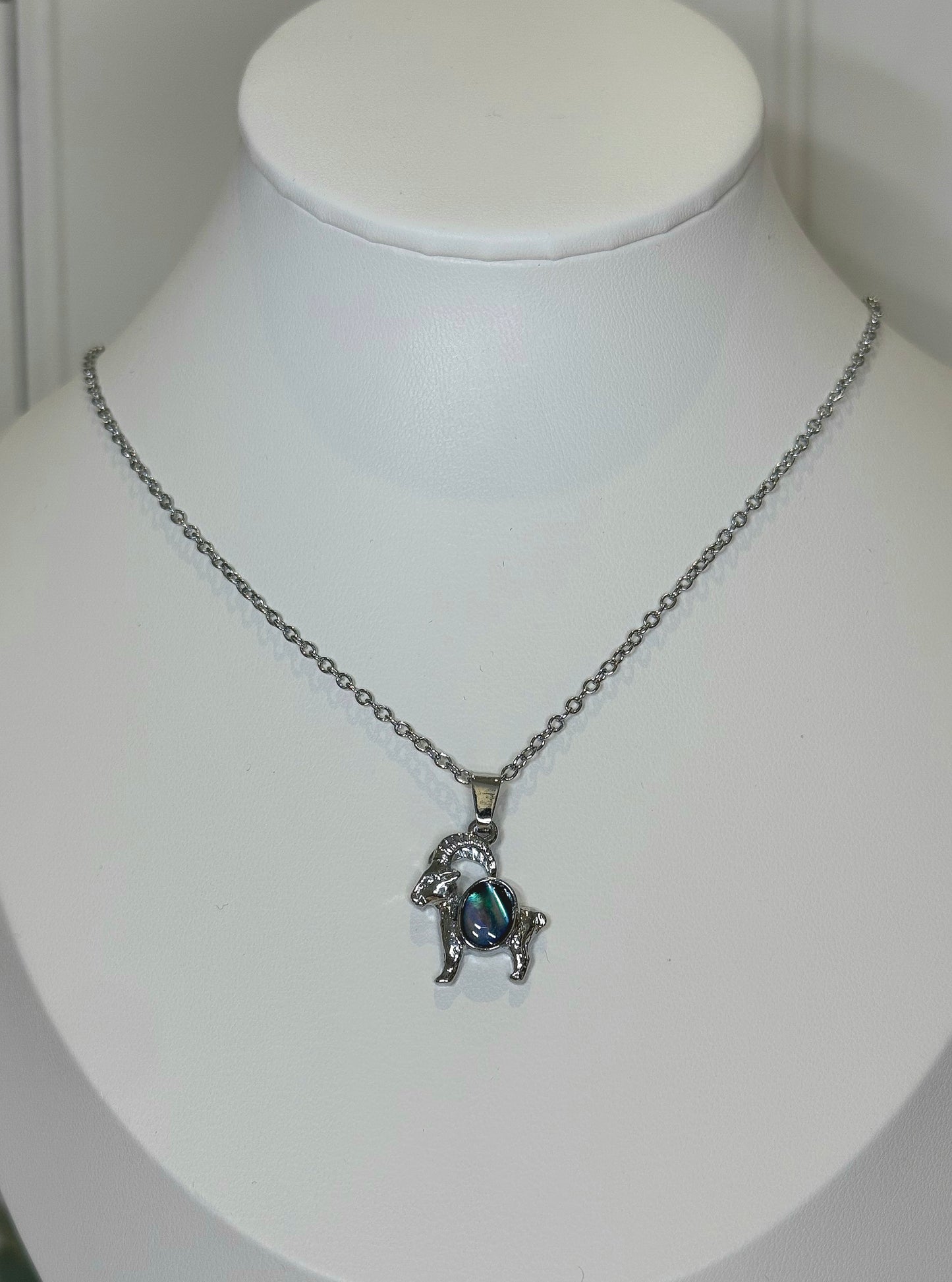 Collier Capricorne avec Abalone