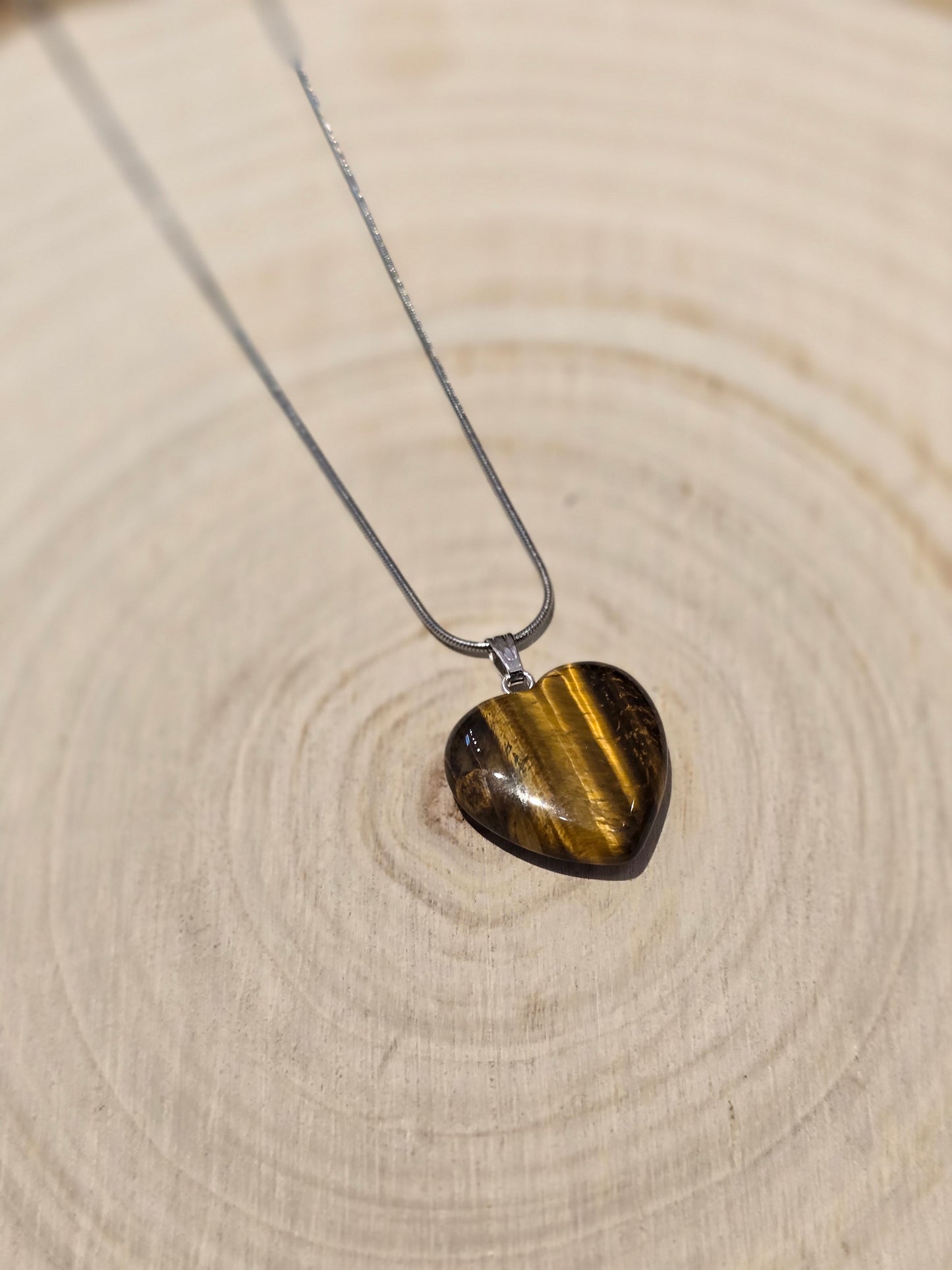 Collier en coeur en Oeil de tigre