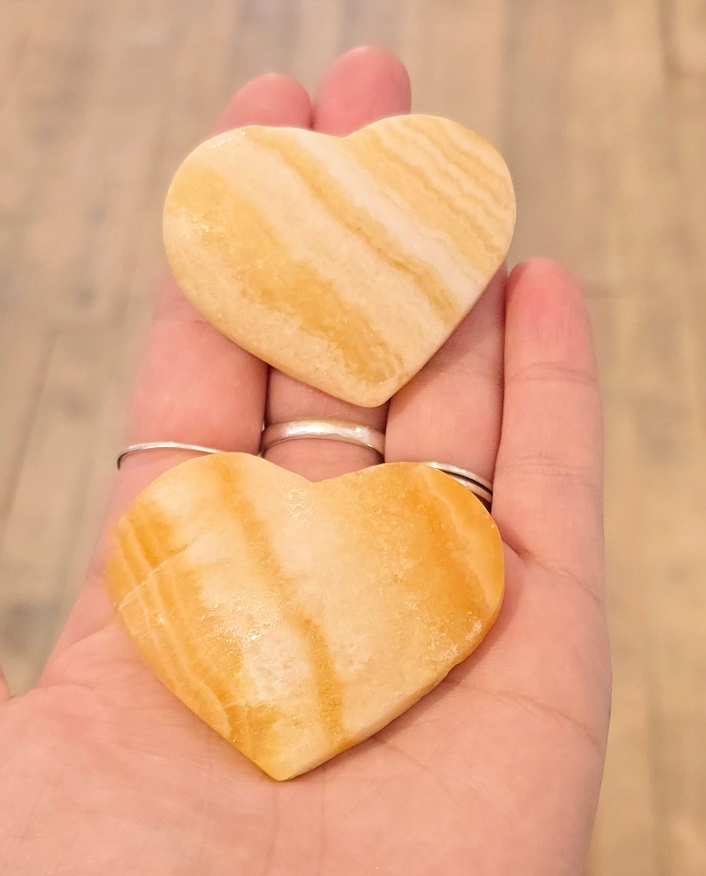 Coeur en Calcite jaune