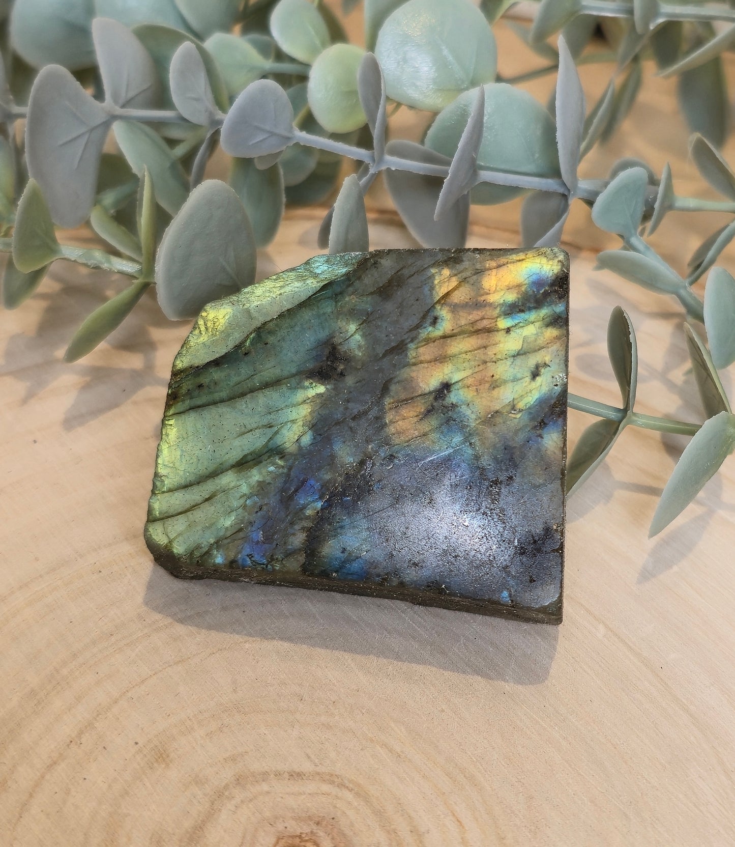 Labradorite brute