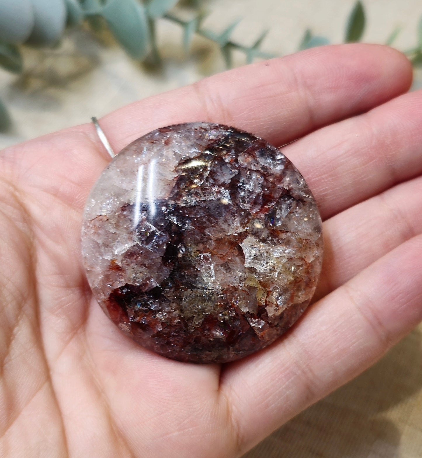 Pierre de paume en Quartz feu (hématoïde rouge)