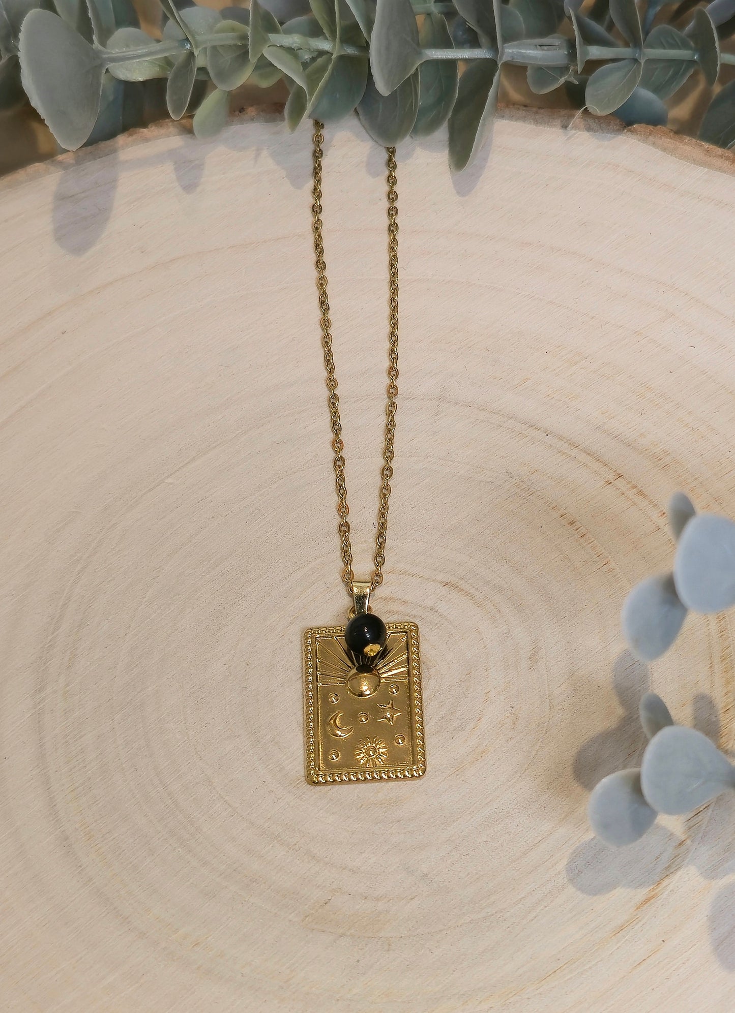 Collier Soleil / Lune / étoiles et pierre gold