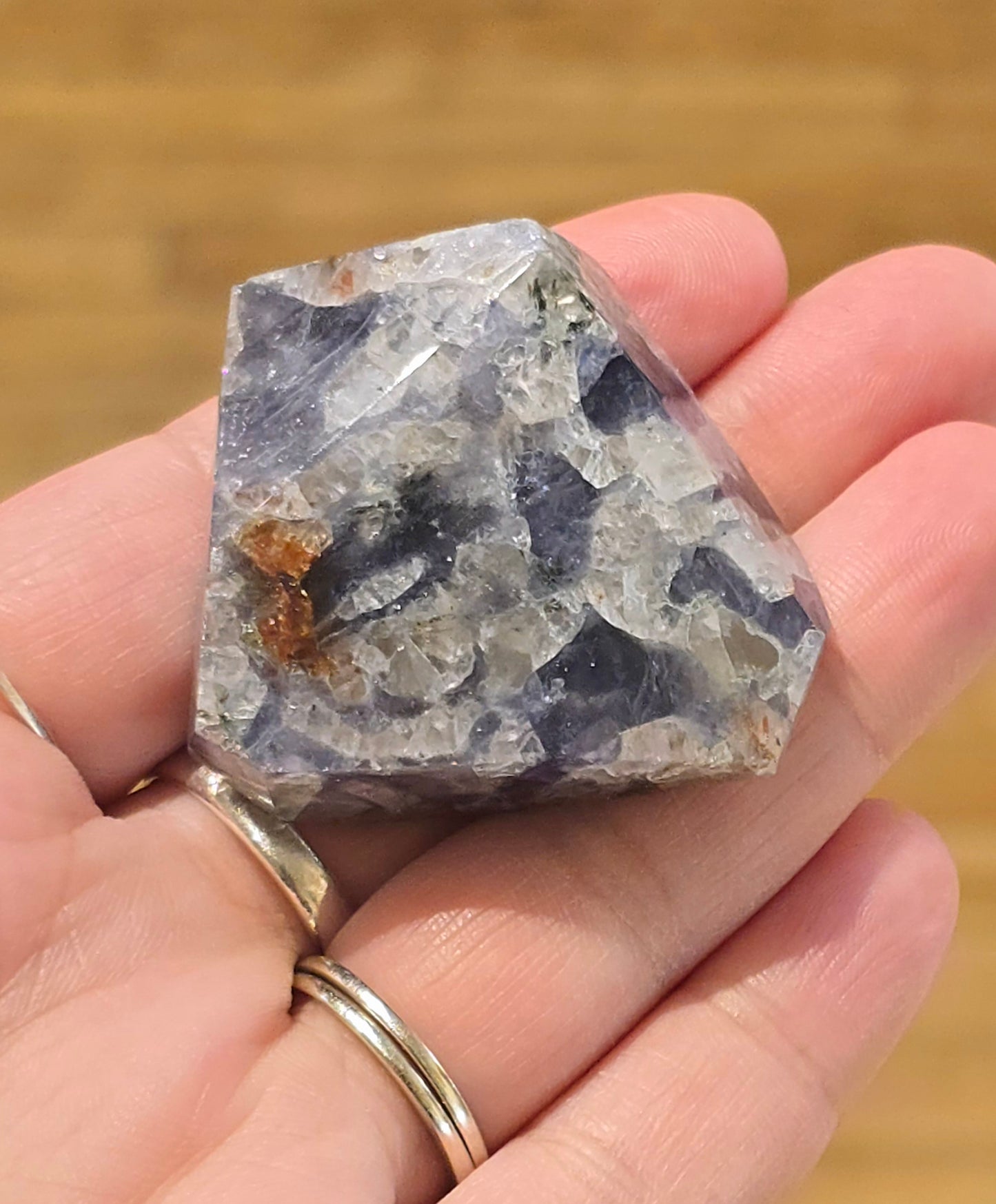 Freeform Iolite