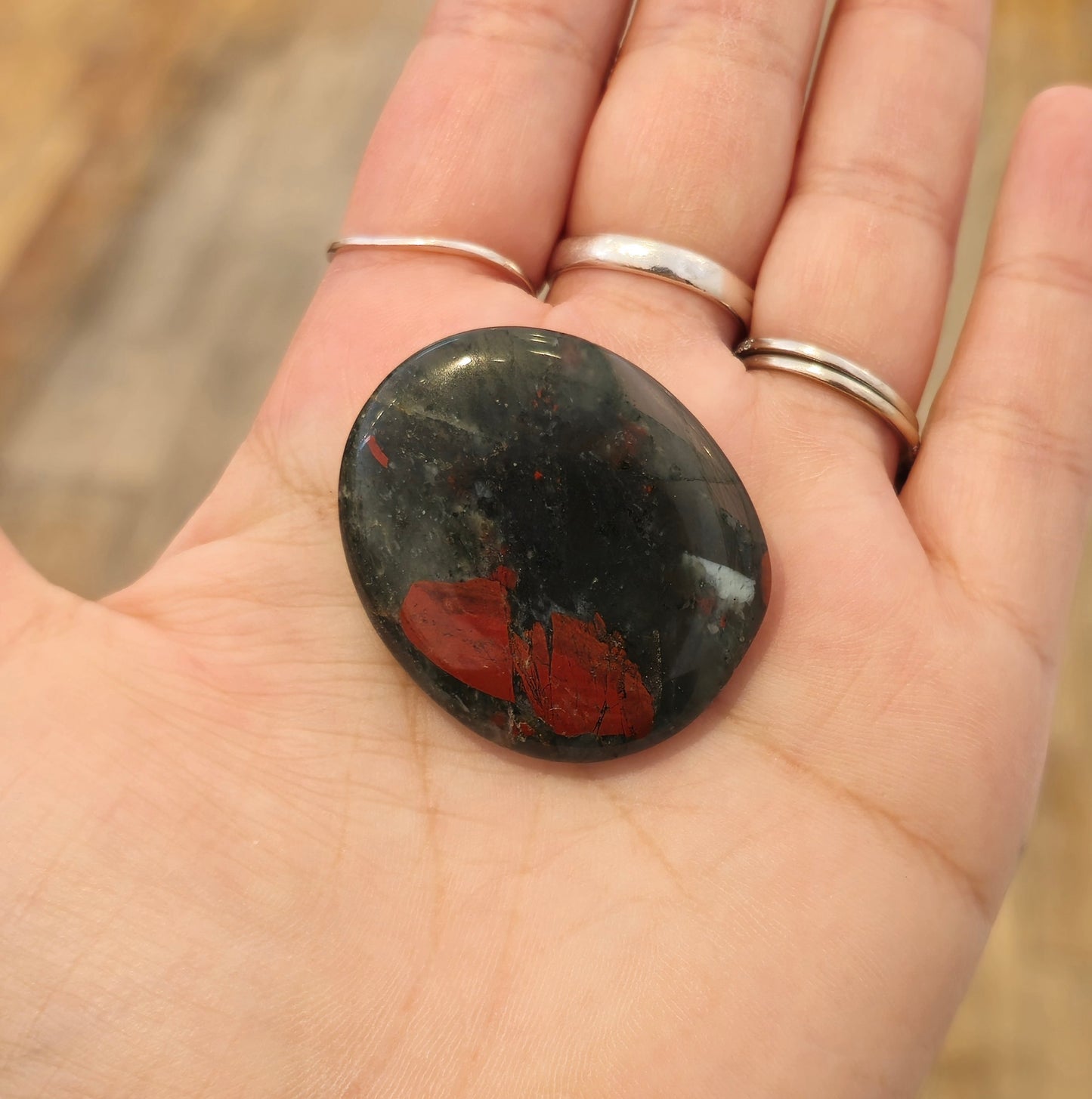 Pierre de paume mince Sang africaine (jaspe)