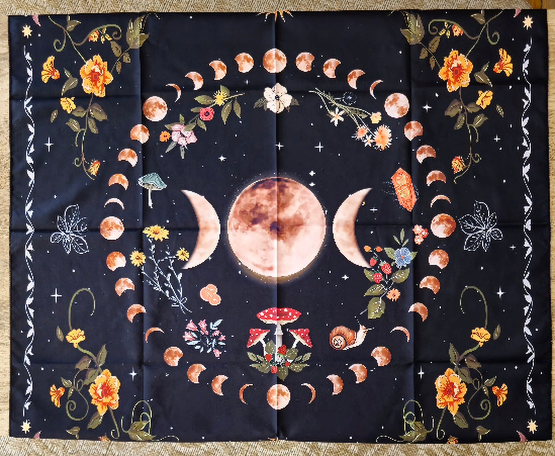 Nappe d’autel Triple lune et phase lunaire
