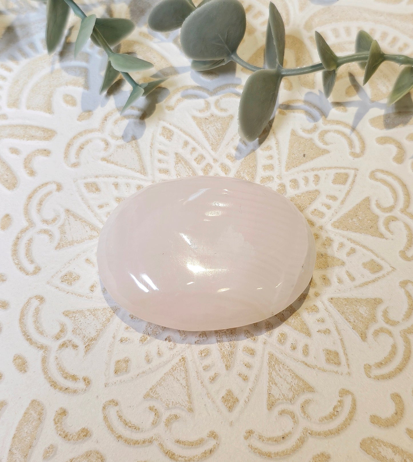 Pierre de paume en Calcite rose