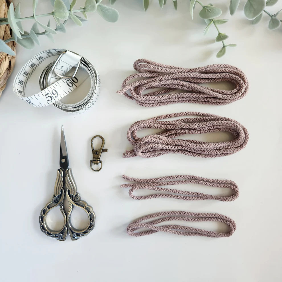 Ensemble : Lanière à noeuds plat