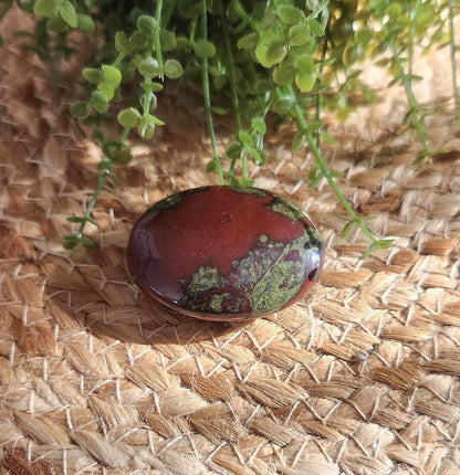 Pierre de paume sang de dragon