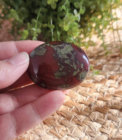 Pierre de paume sang de dragon