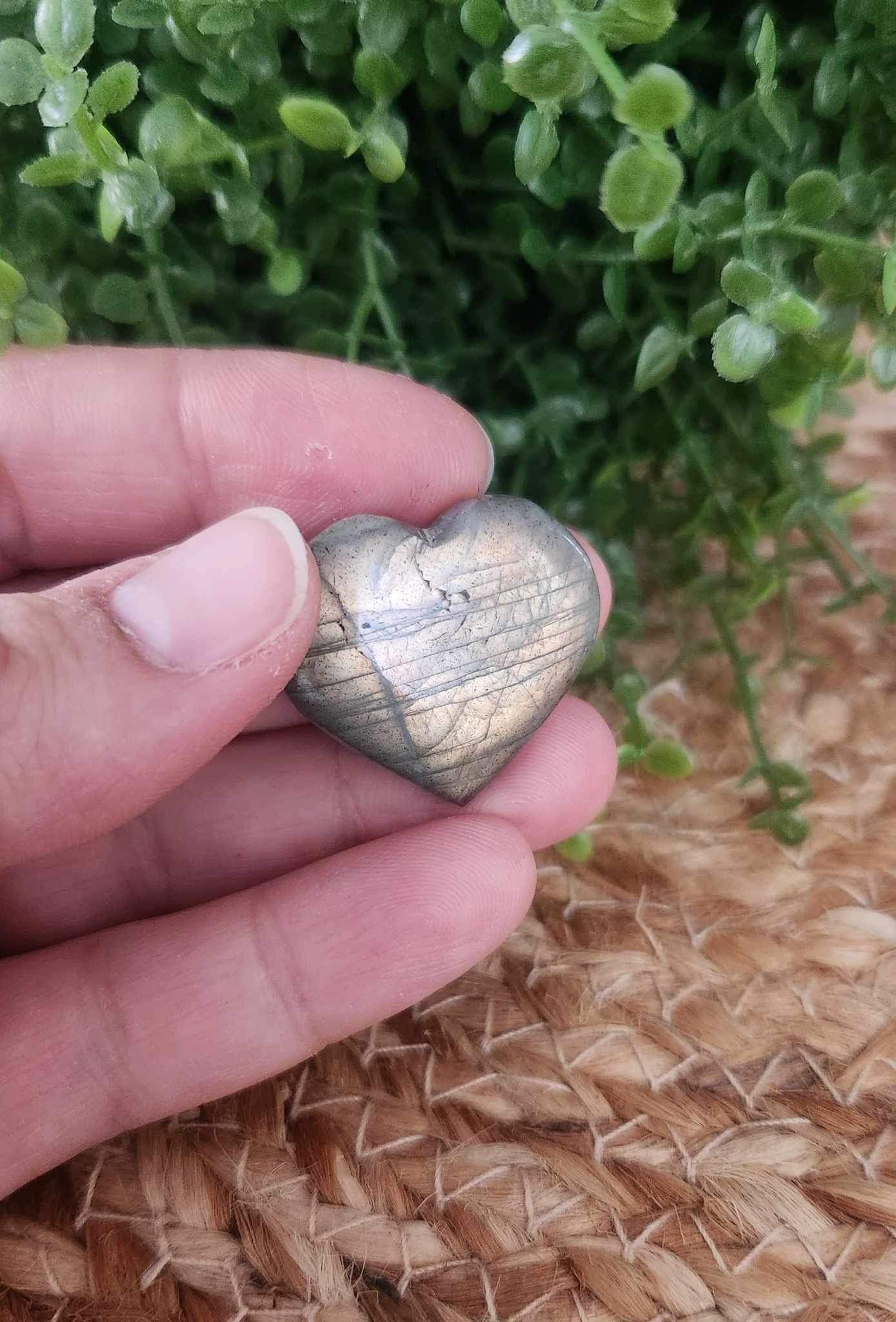 Coeur en Labradorite