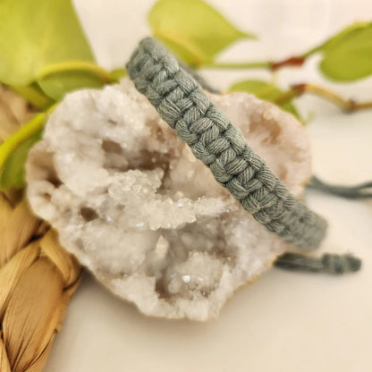 Bracelets ajustables à noeud plat