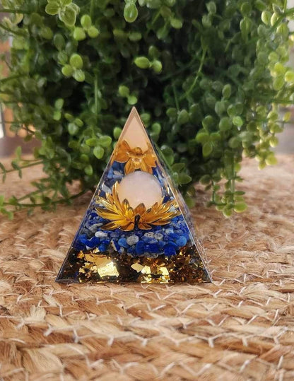 Pyramide Orgonite avec pierres - Lapis Lazuli et Quartz rose