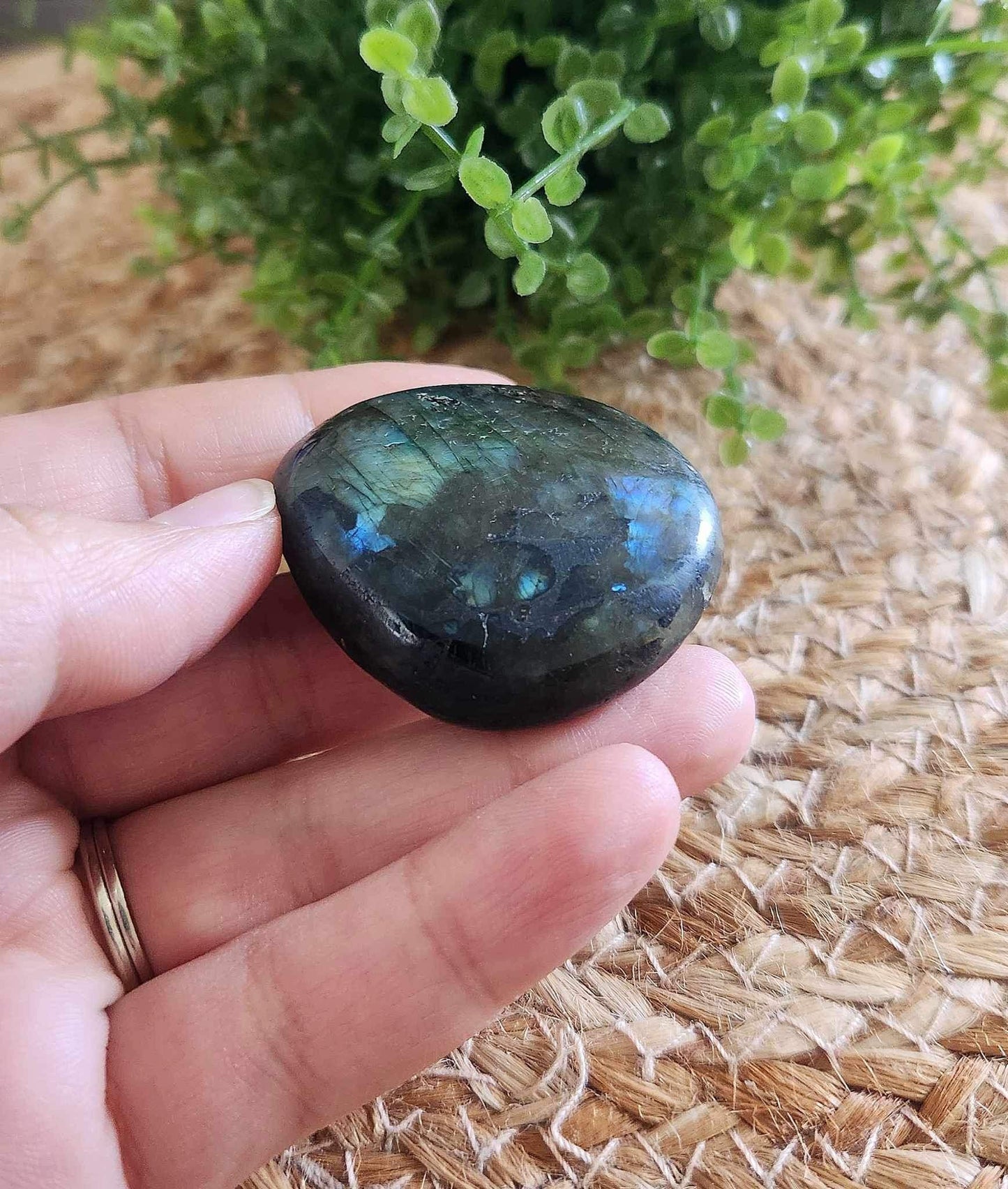 Pierre de paume en Labradorite