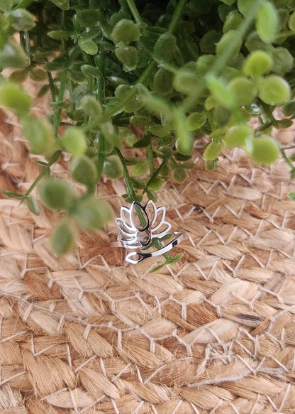 Bague Fleur de lotus ajustable