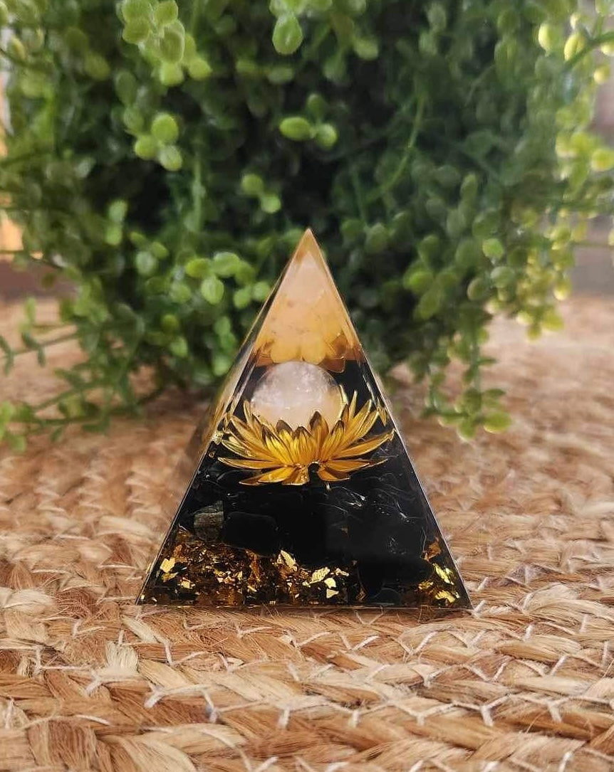 Pyramide Orgonite Obsidienne