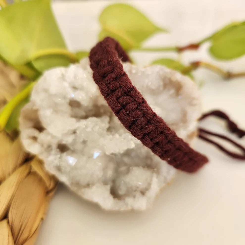 Bracelets ajustables à noeud plat