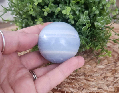 Sphère en Calcite Bleue