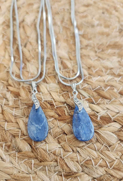 Collier Kyanite