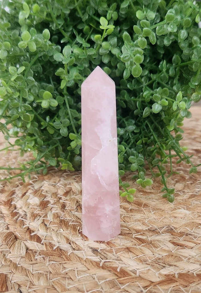 Pointe en Quartz rose de Madagascar