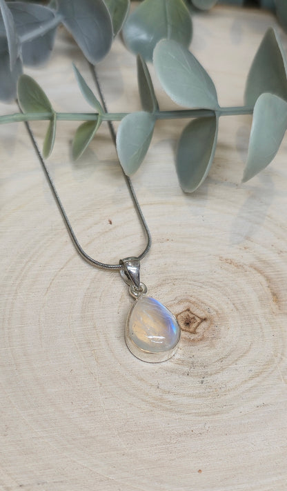 Collier Pierre de lune goutte