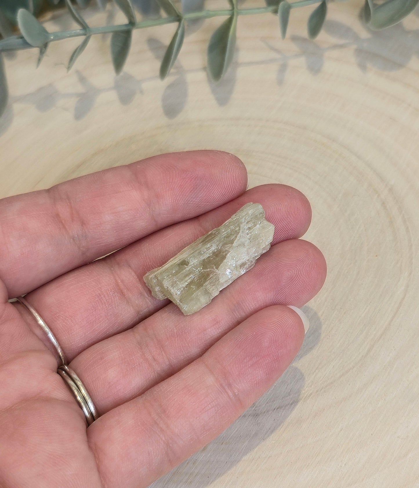 Hiddenite brute