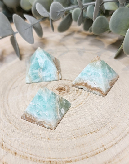 Pyramide Calcite des Caraïbes