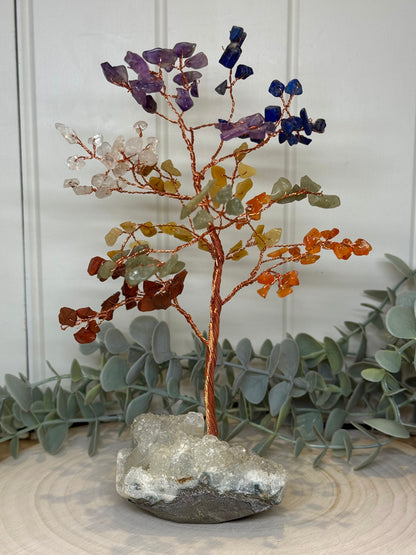 Arbre de vie Chakras avec 160 pierres sur Apophyllite