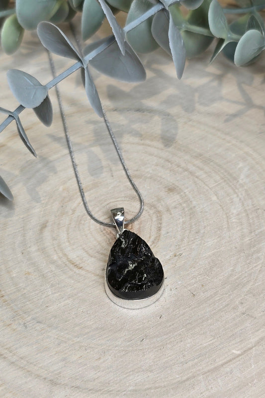 Collier Shungite