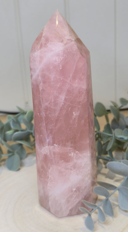 Pointe en Quartz rose de Madagascar