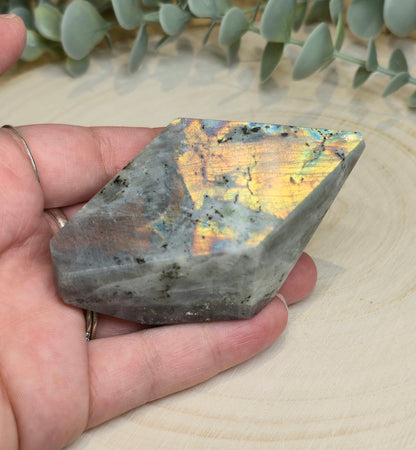 Freeform Labradorite