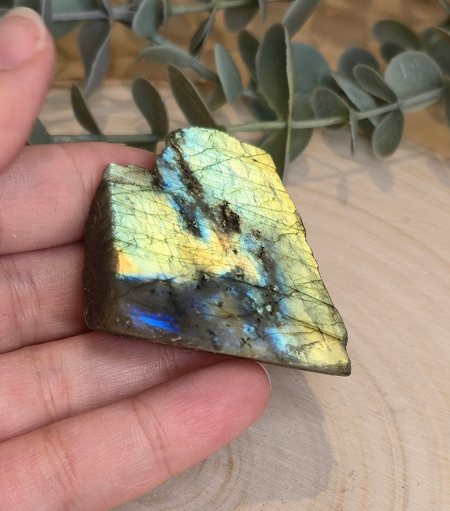 Labradorite brute